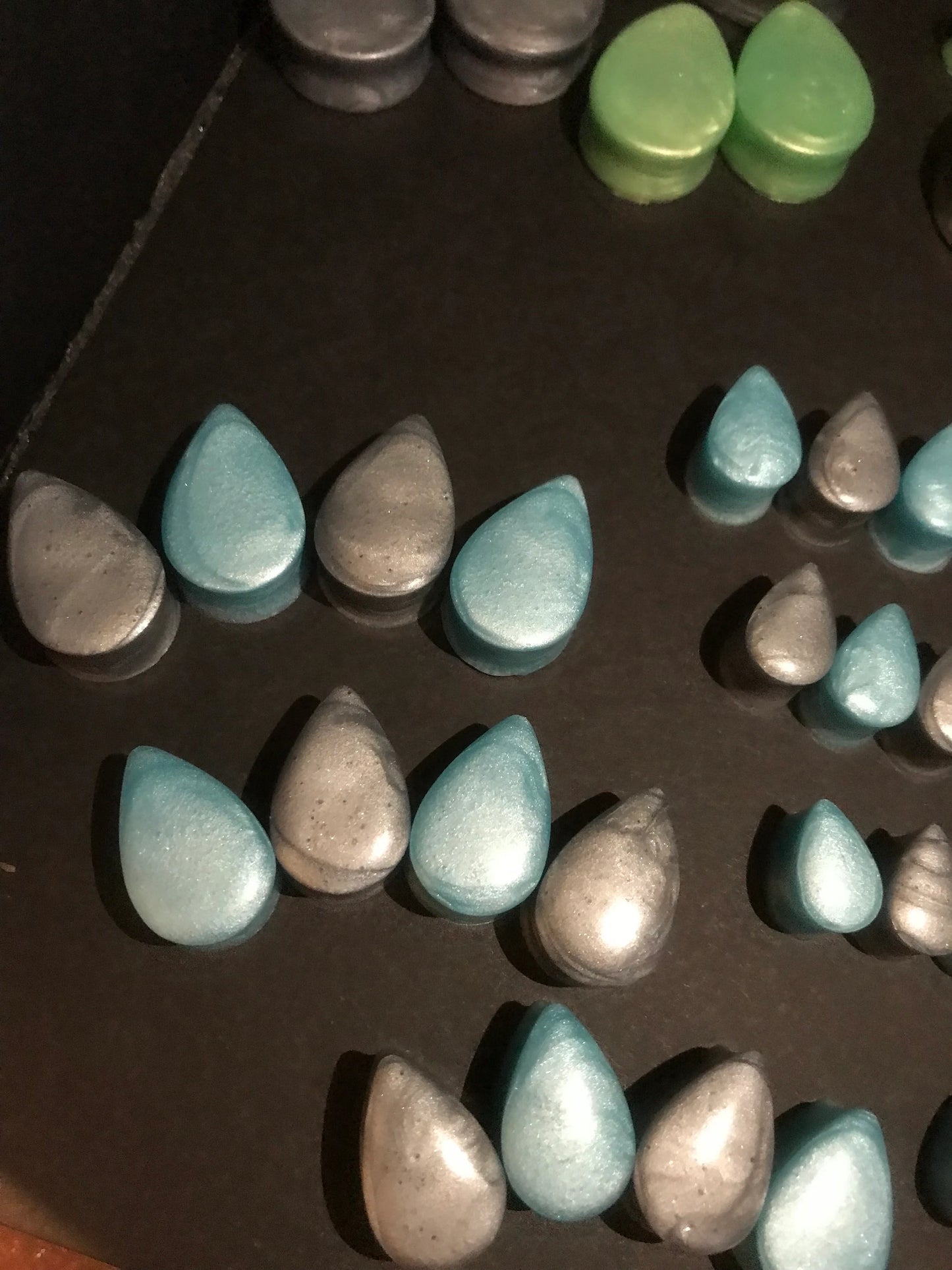 Solid Silicone Tear Drop Plugs sizes 20mm-30mm